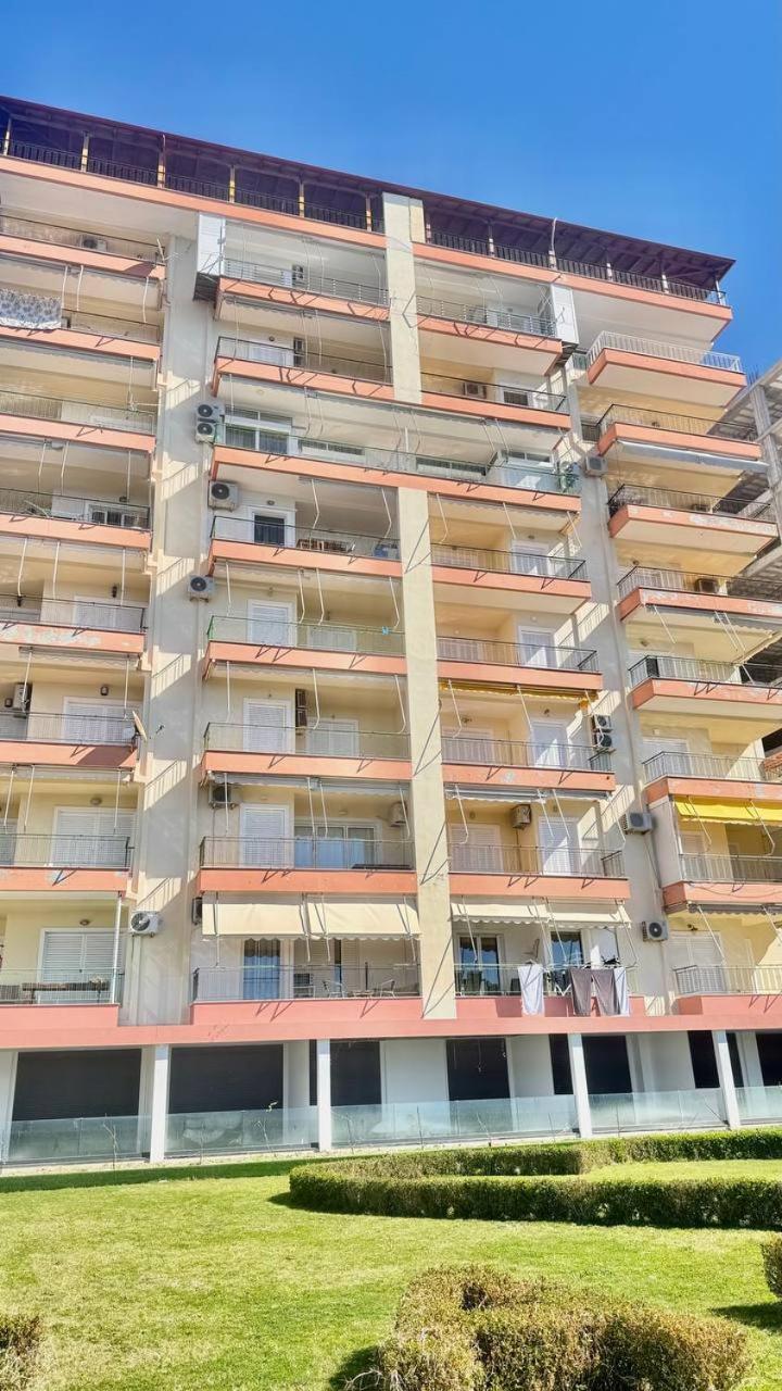 Sail Sea View Apartments ساراندا المظهر الخارجي الصورة