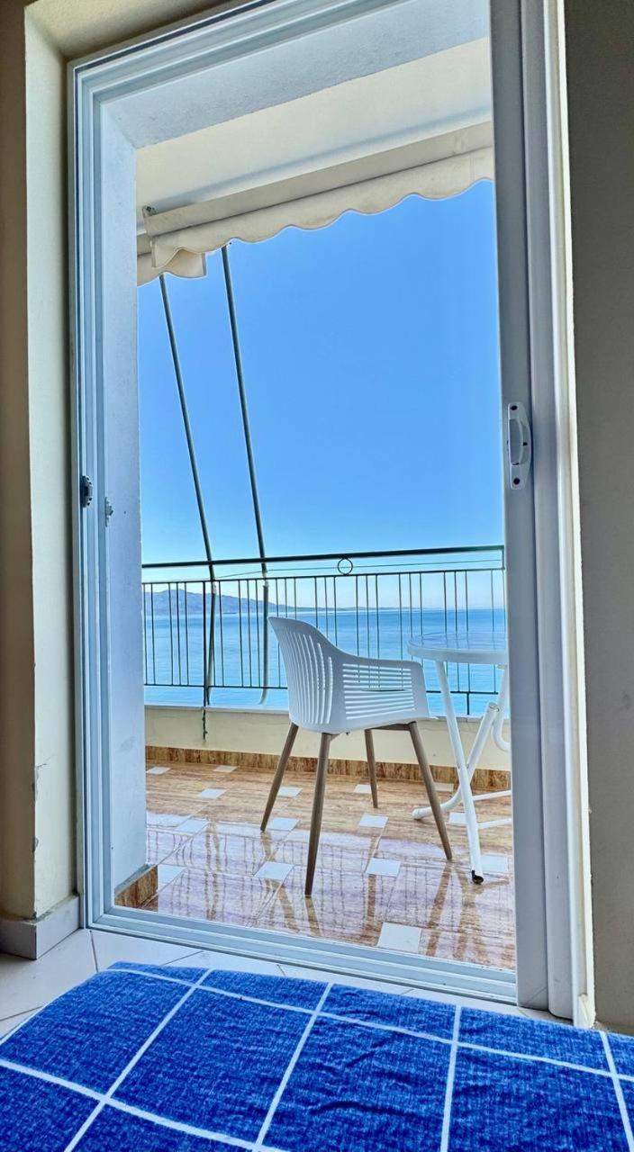 Sail Sea View Apartments ساراندا المظهر الخارجي الصورة