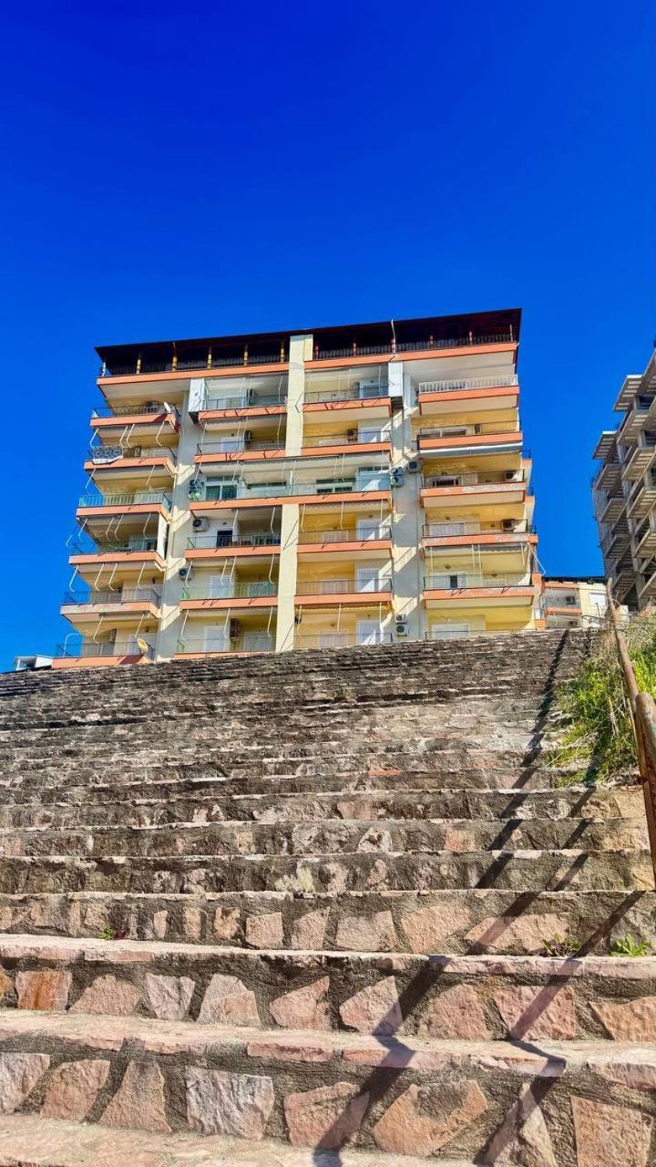 Sail Sea View Apartments ساراندا المظهر الخارجي الصورة